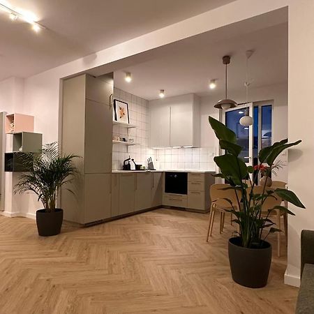 Apartament Na Letniej Z Duzym Tarasem Z Widokiem Na Gory Kłodzko Esterno foto