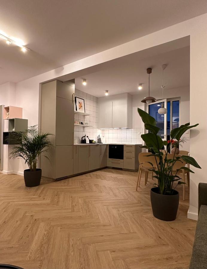 Apartament Na Letniej Z Duzym Tarasem Z Widokiem Na Gory Kłodzko Esterno foto