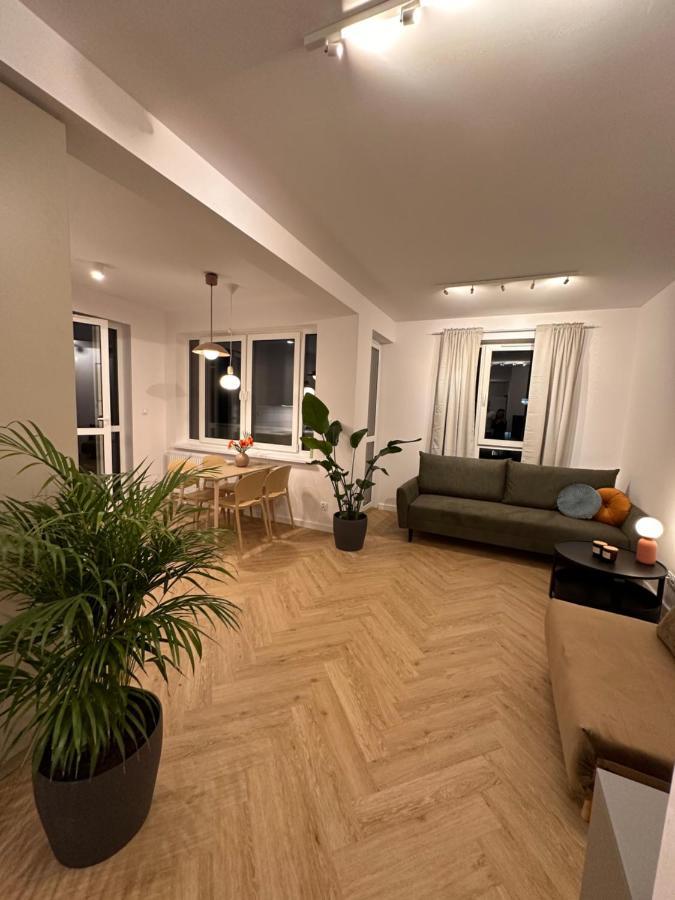 Apartament Na Letniej Z Duzym Tarasem Z Widokiem Na Gory Kłodzko Esterno foto
